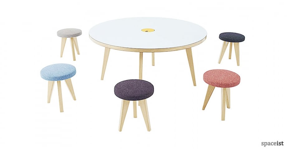 Spaceist-Jura-round-meeting-table.jpg