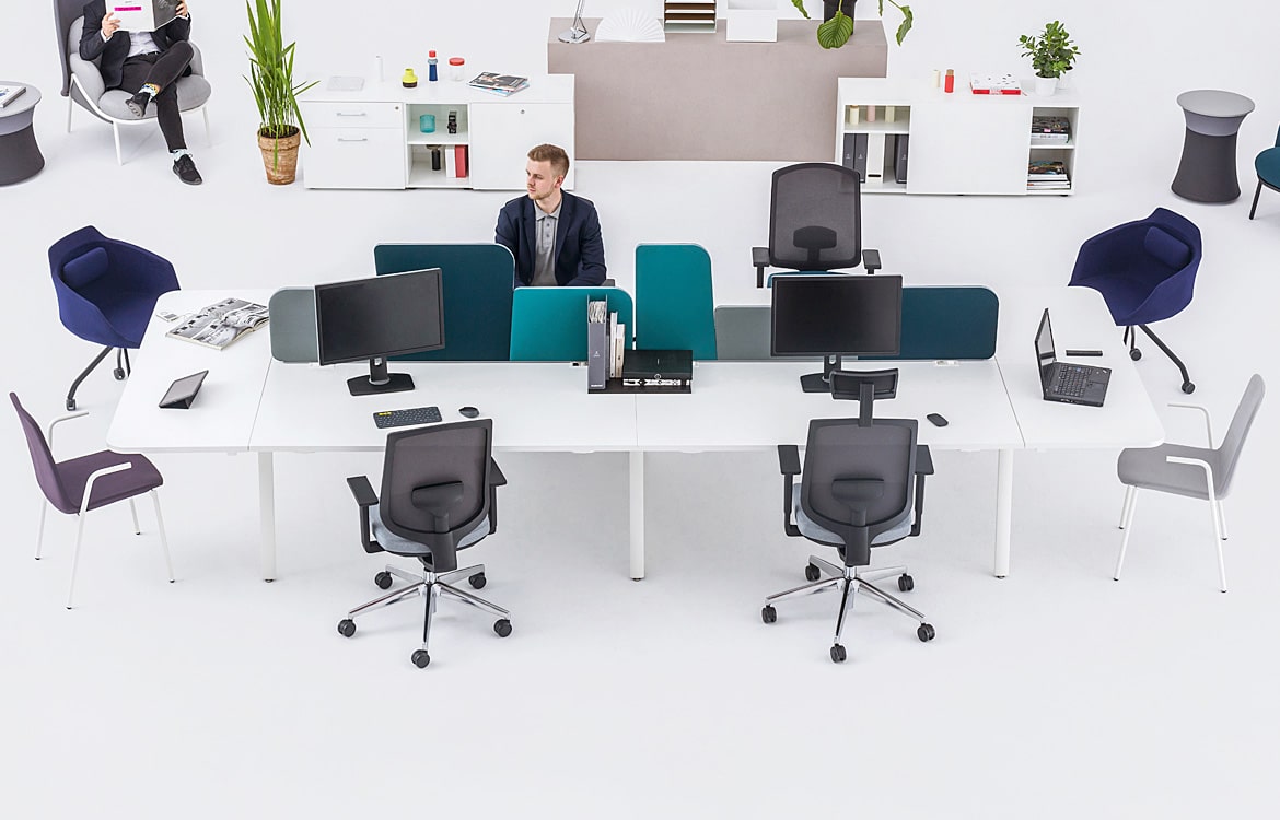 4 person desk with end tables