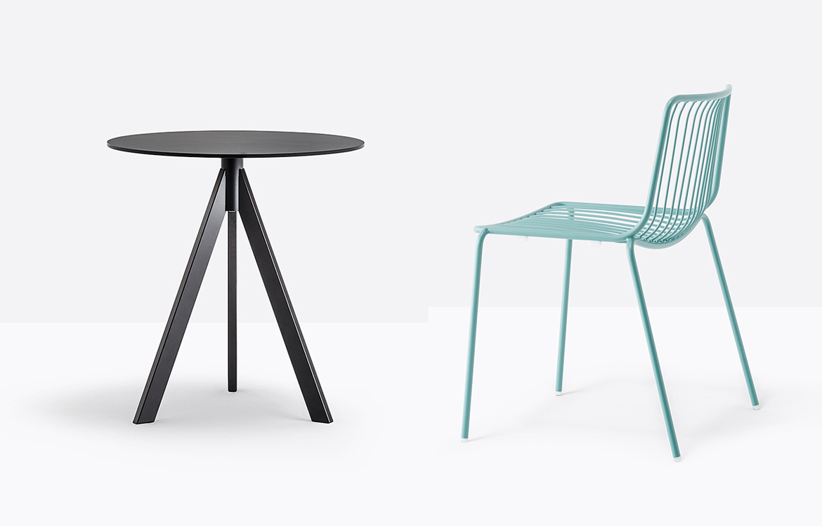 Arki black industrial cafe table with blue chair