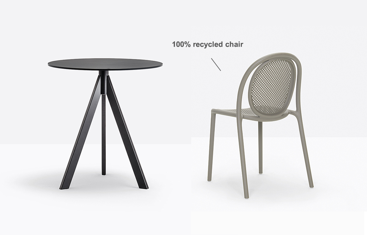 Arki black industrial cafe table with grey chair