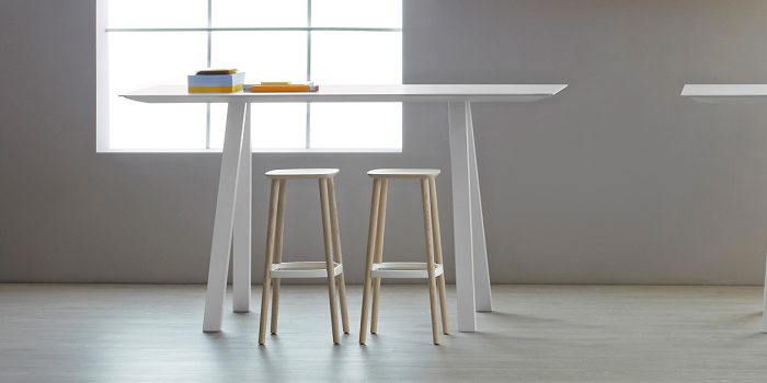 Arki high white canteen table