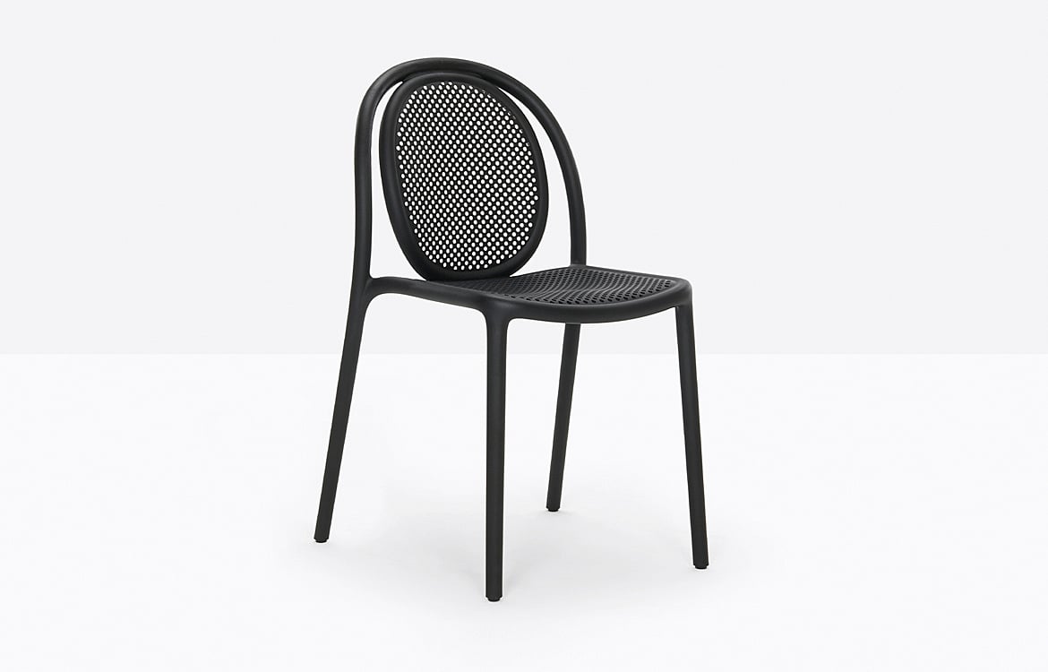 Cafe Chair with a Rounded Back