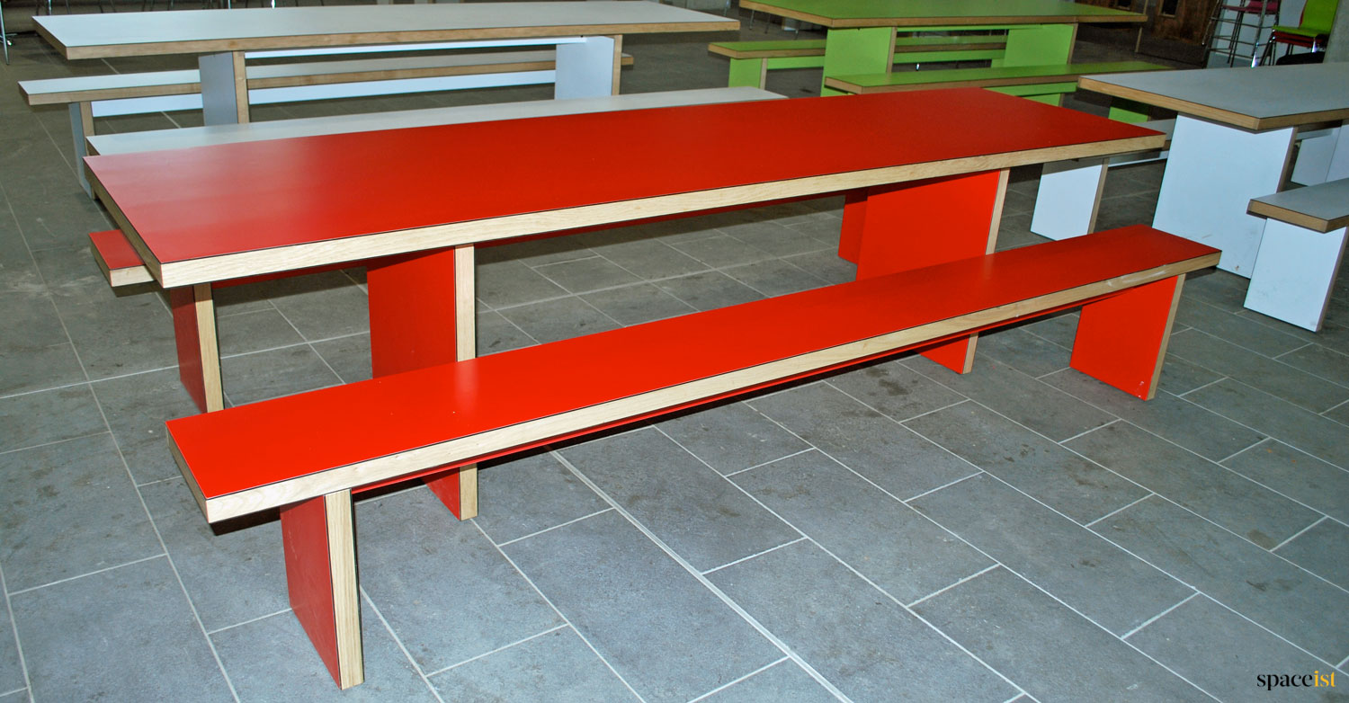 red canteen table