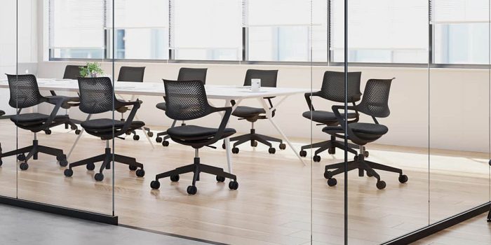Amma black meeting chair and white table