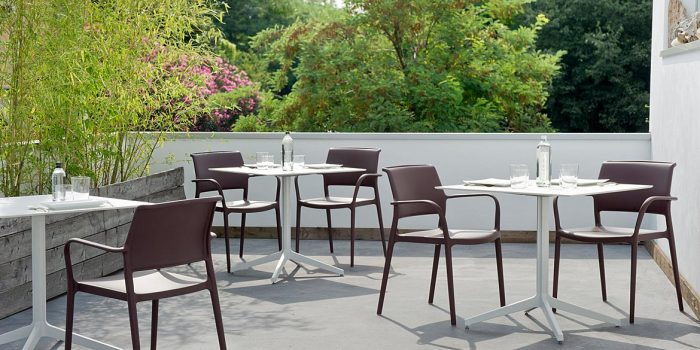Cafe Tables: How to Choose The Best Cafe Tables