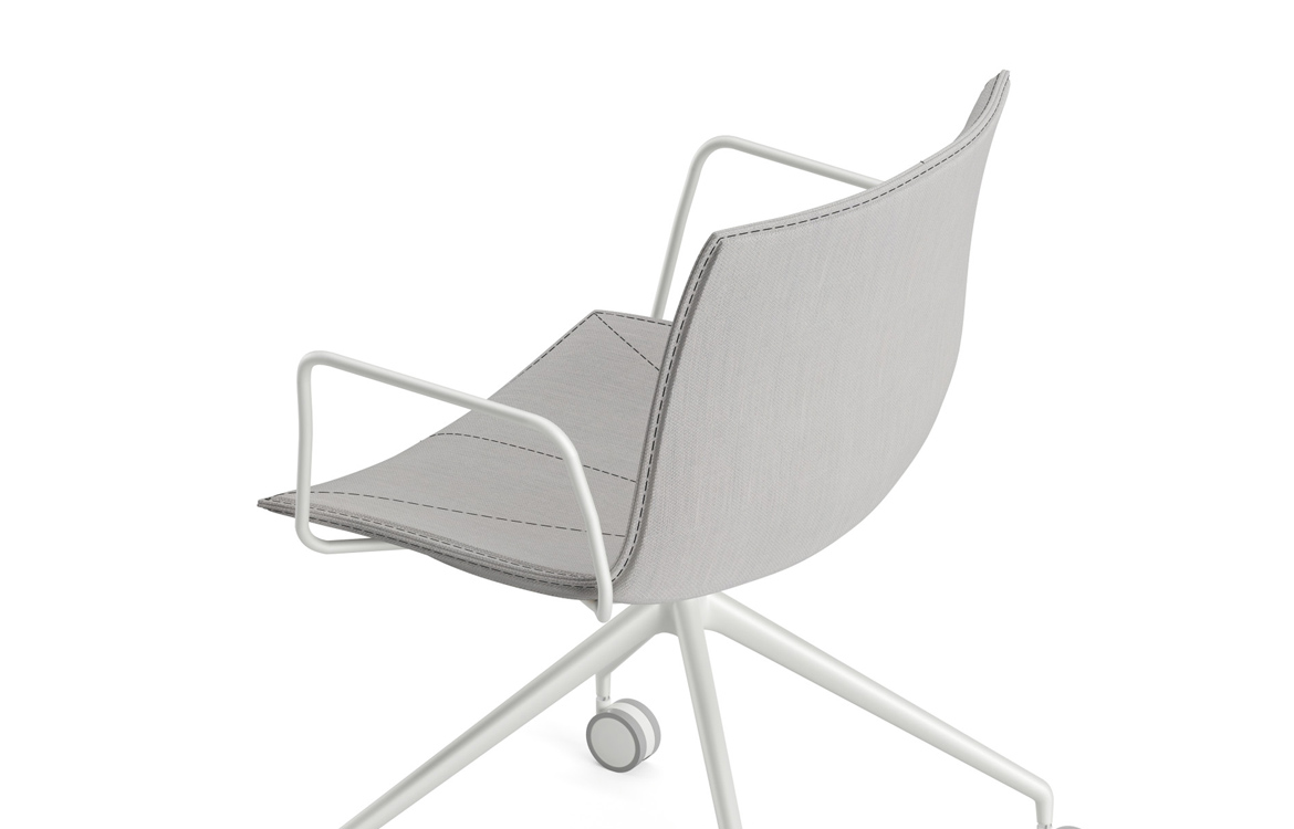 Commercial executive chair