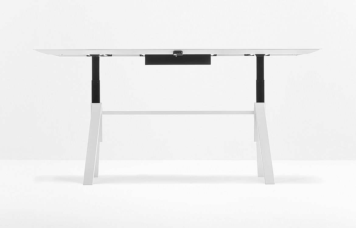Commercial large adjustable table