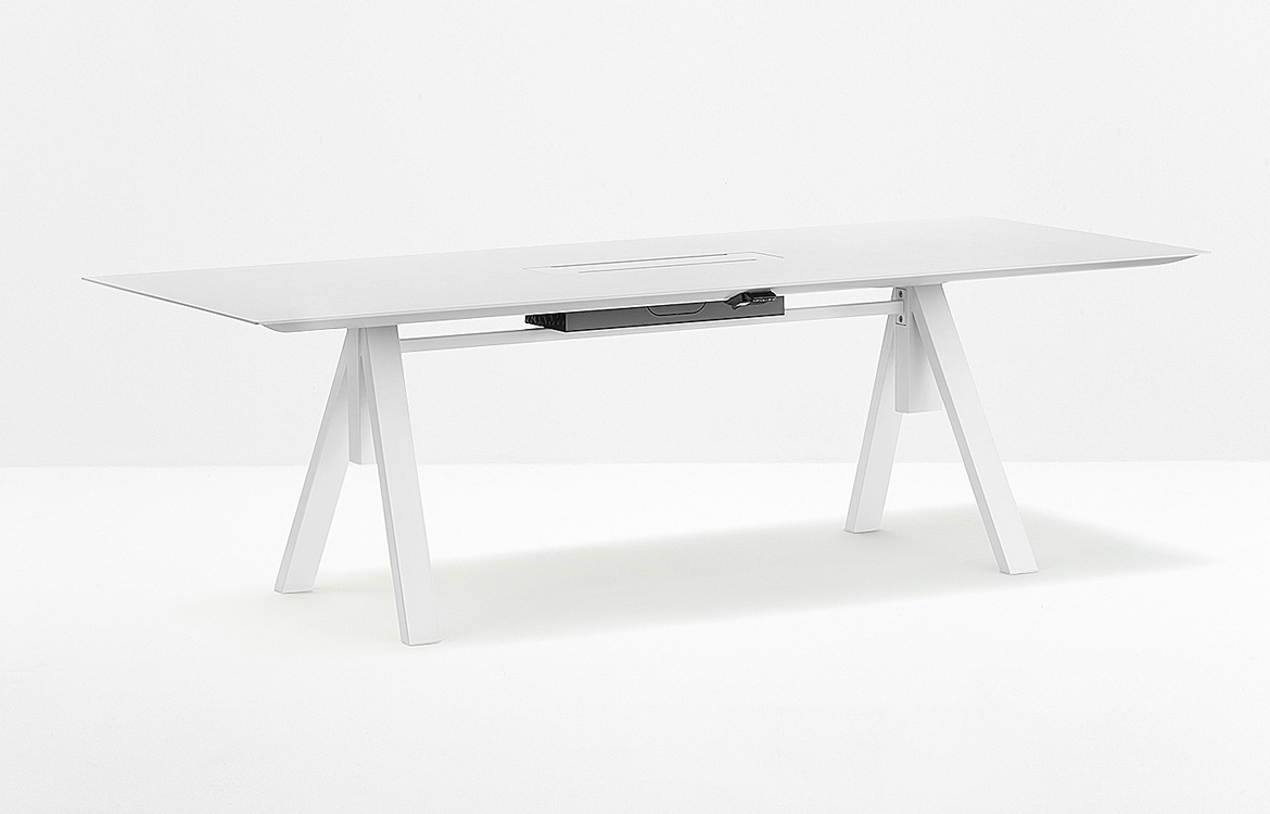 Commercial large adjustable table