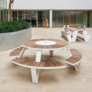 Do Spaceist sell outdoor dining furniture?