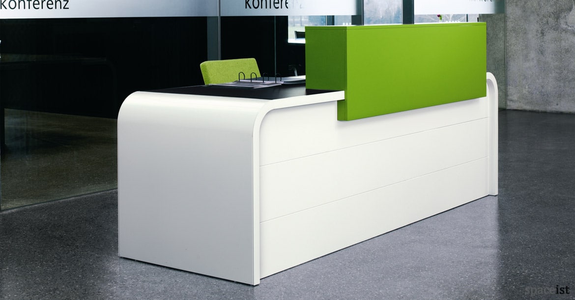 How to find your small reception desk