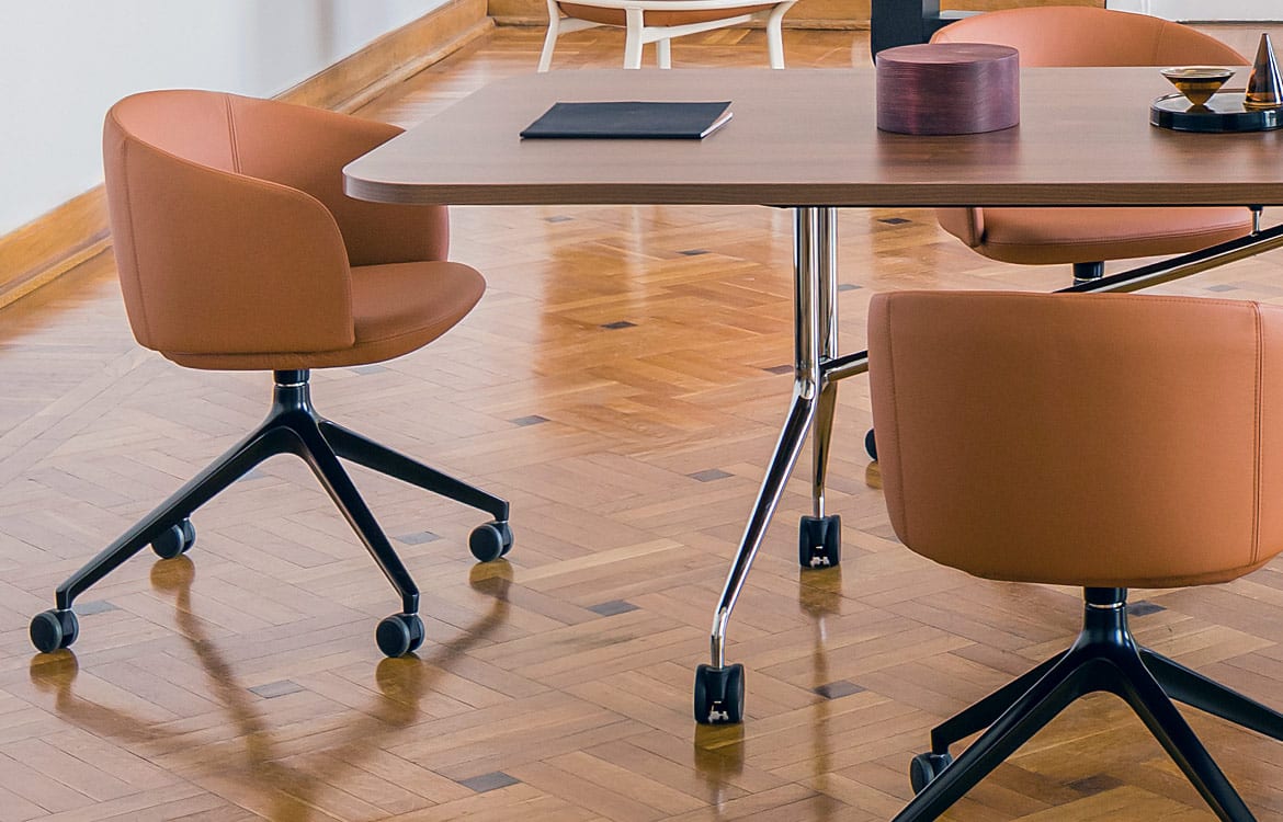 Lica foldable table with chairs