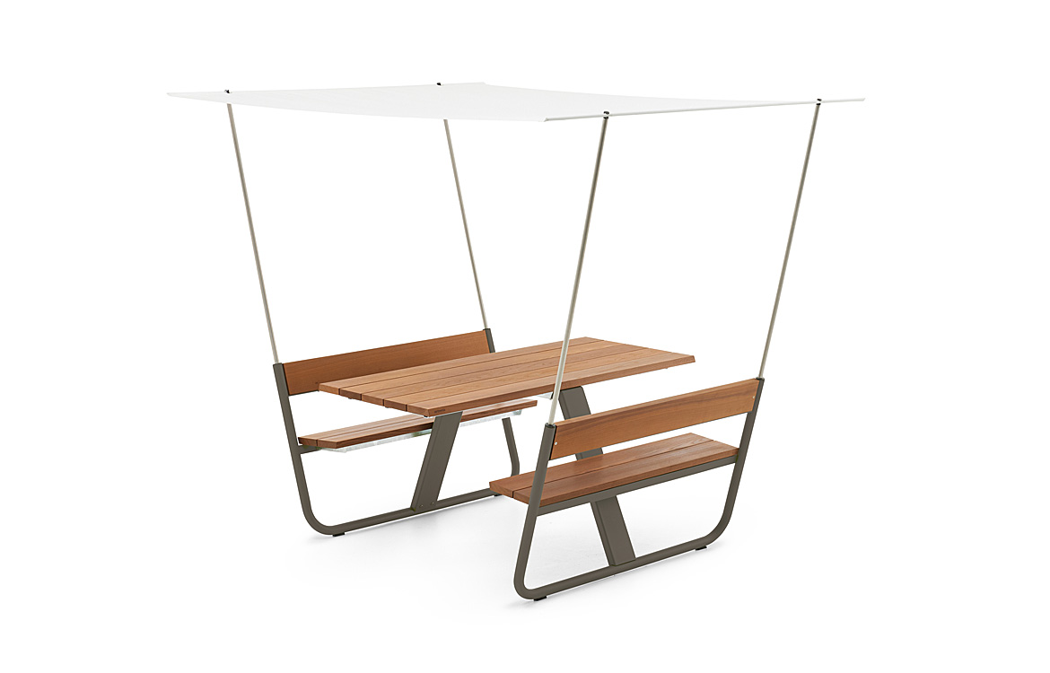 Luxury wood picnic table with sun shade