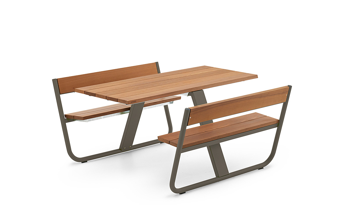 Luxury wood picnic table