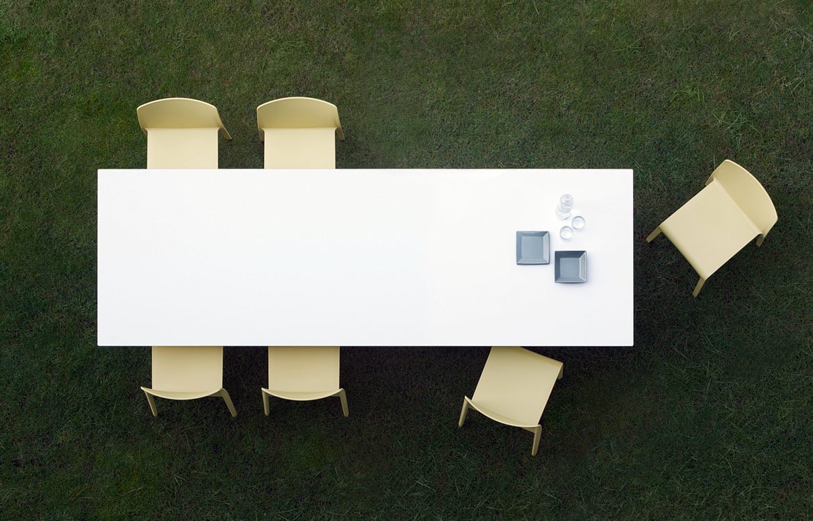 Outdoor canteen table