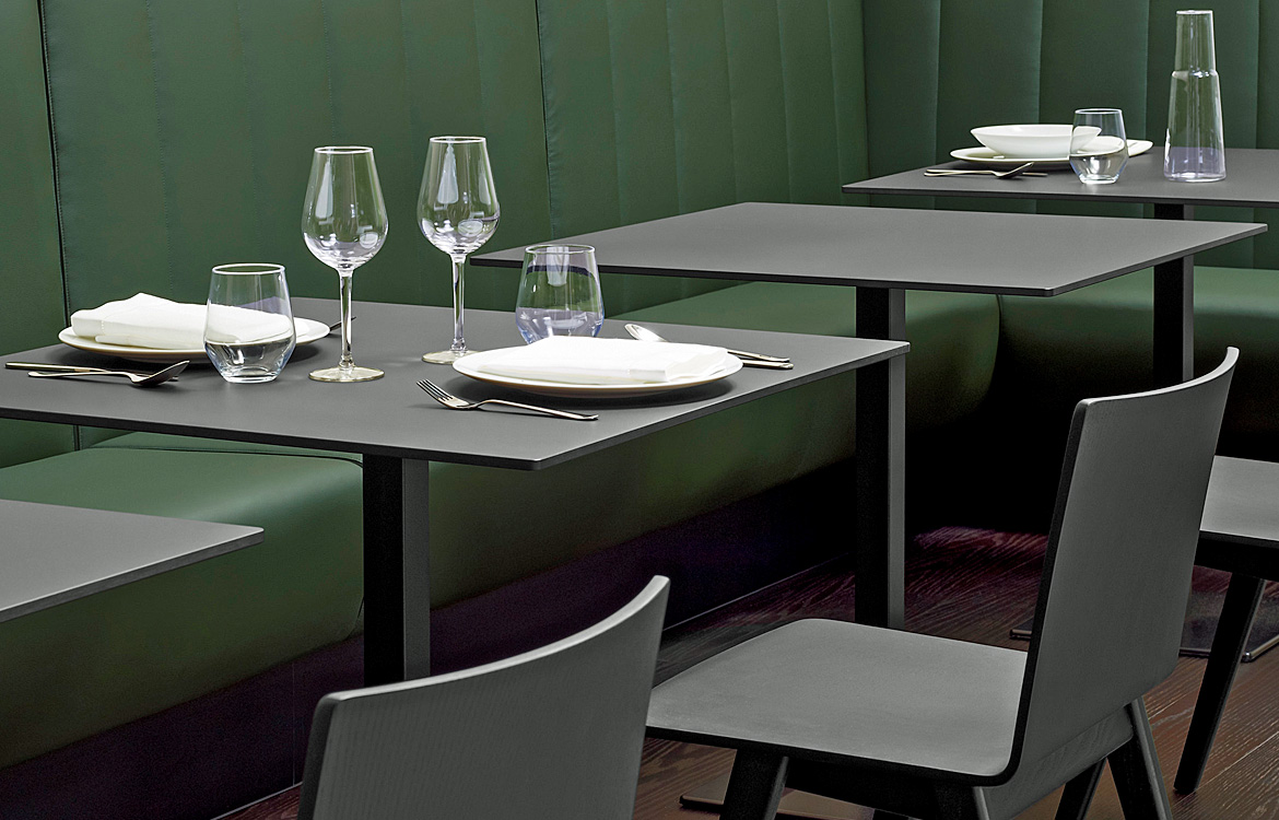 Pedrali Inox cafe table in black