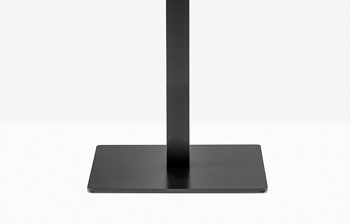 Pedrali Inox cafe table in black