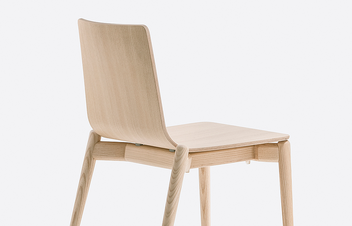 Pedrali Malmo light wood chair