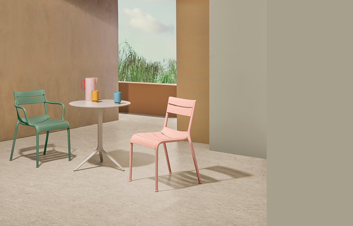 Pedrali Souvenir pink cafe chair