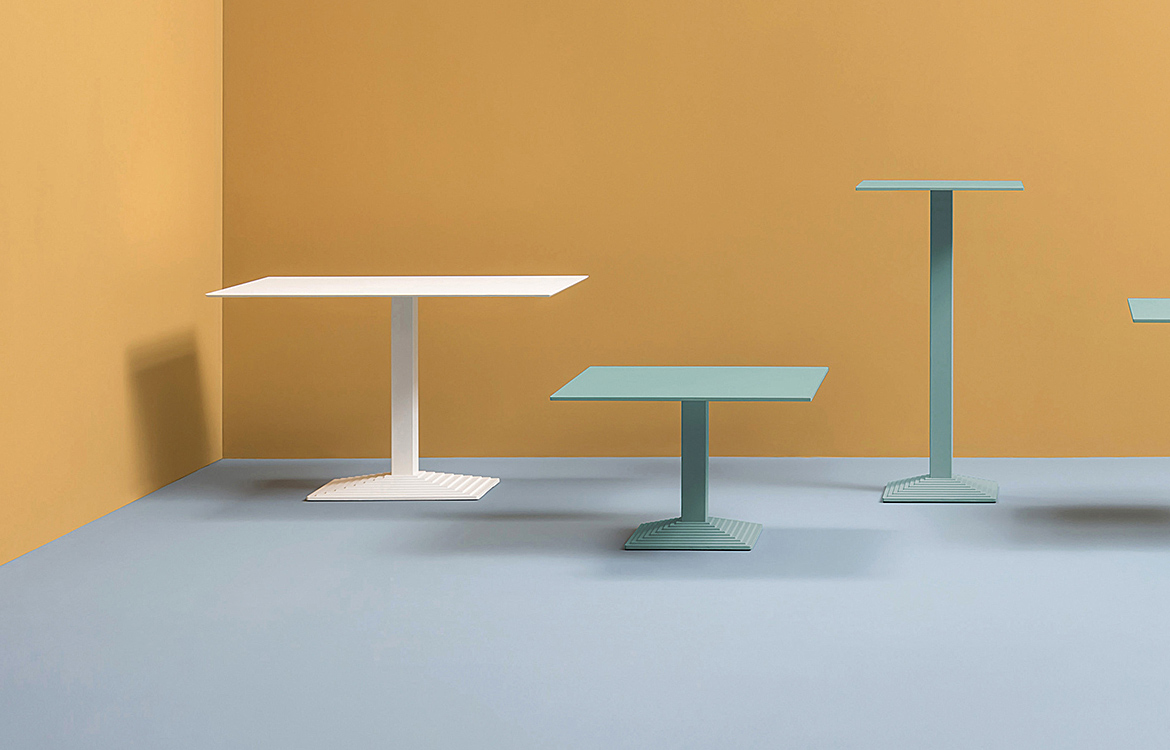 Pedrali step weighted cafe table