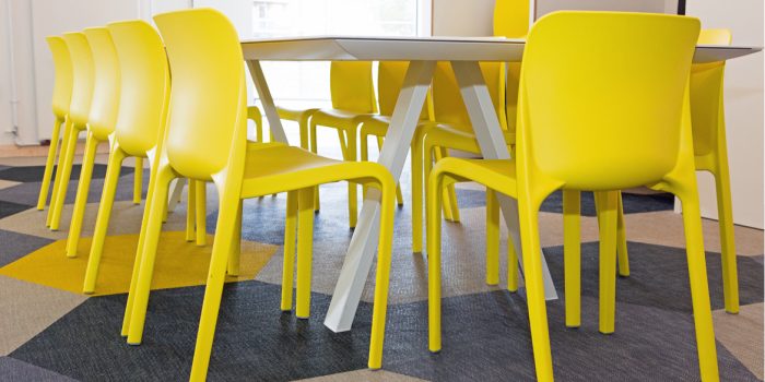 Arki table white