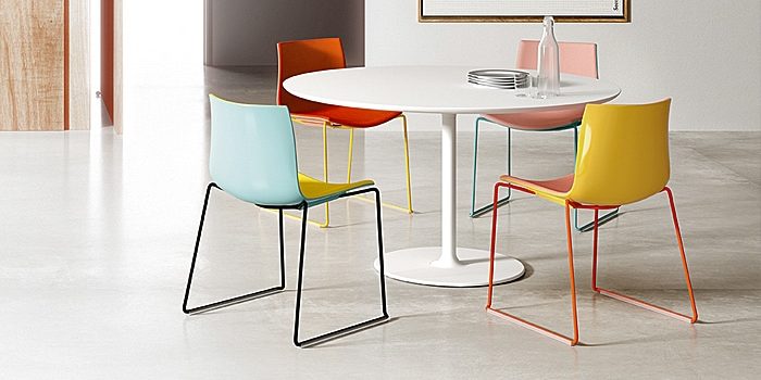 Round Meeting Tables