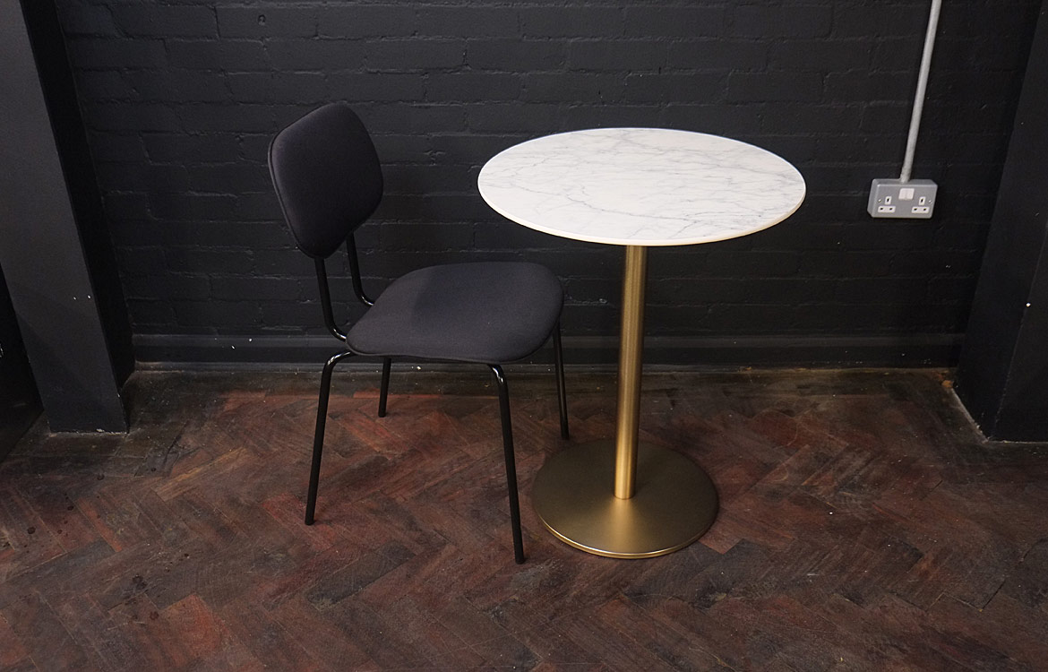 Round brass marble table