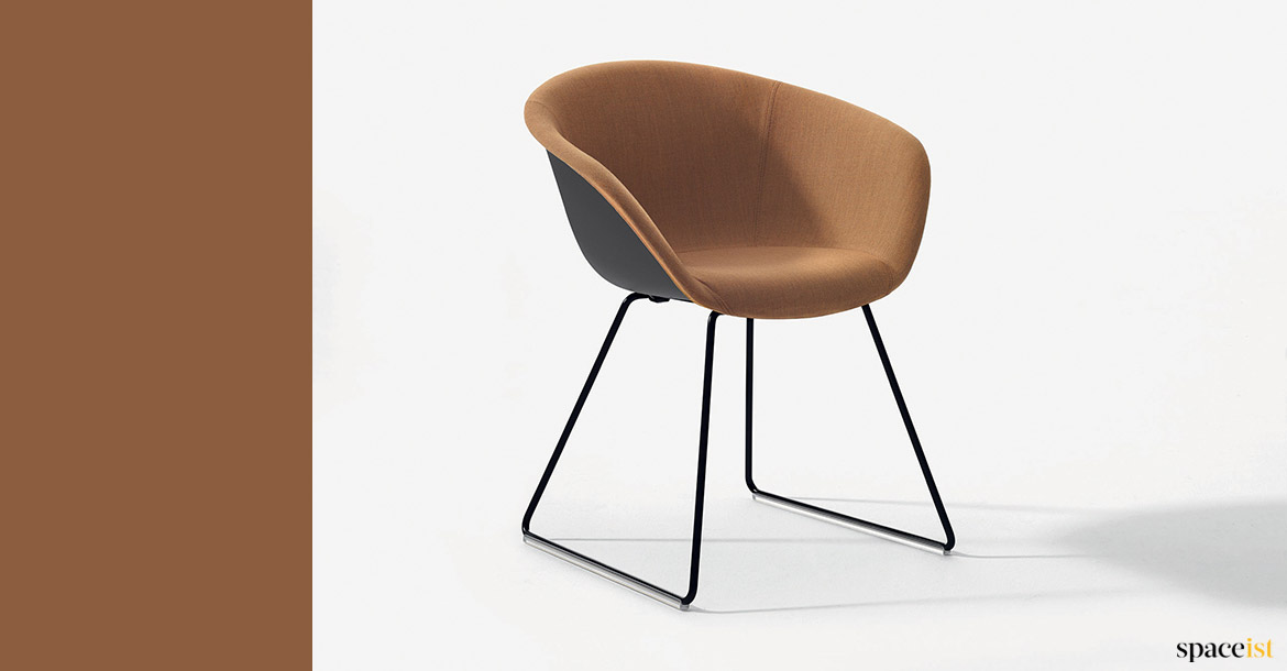 Duna brown tub chair