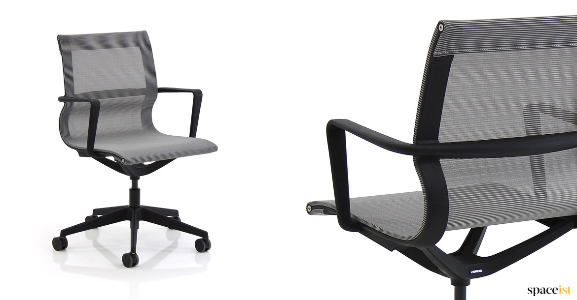 Flix desk chair with a grey mesh seat