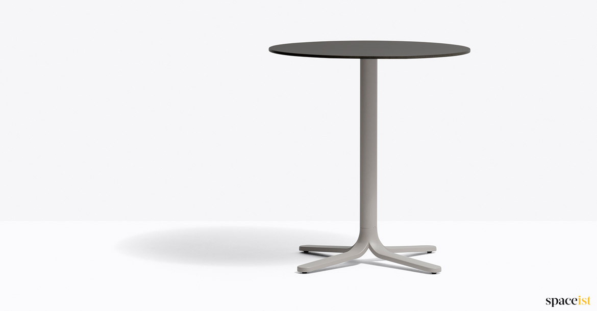 Beige + black cafe table round