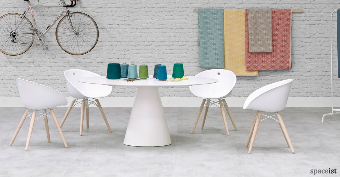 Icon white office meeting room table with Gliss chair
