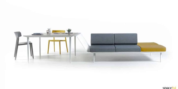 Longi sofa-desk reception furniture