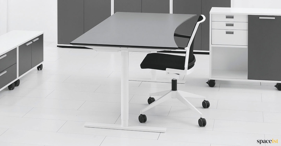 Q20 standing desk with grey top