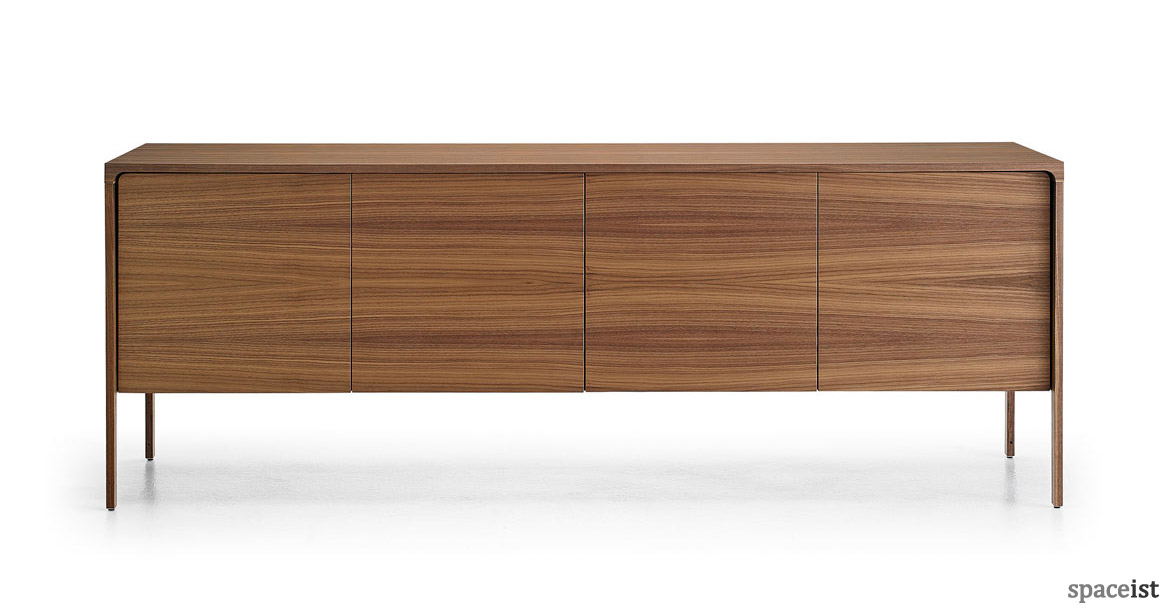 Tactile meeting cabinet with four doors