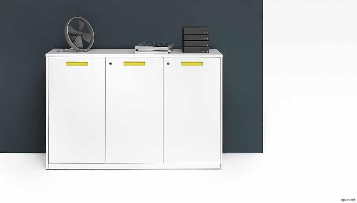 Metal reception storage
