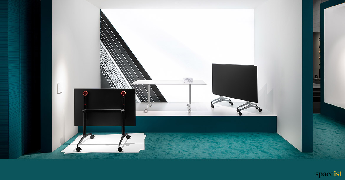 Ypsilon folding table range Pedrali