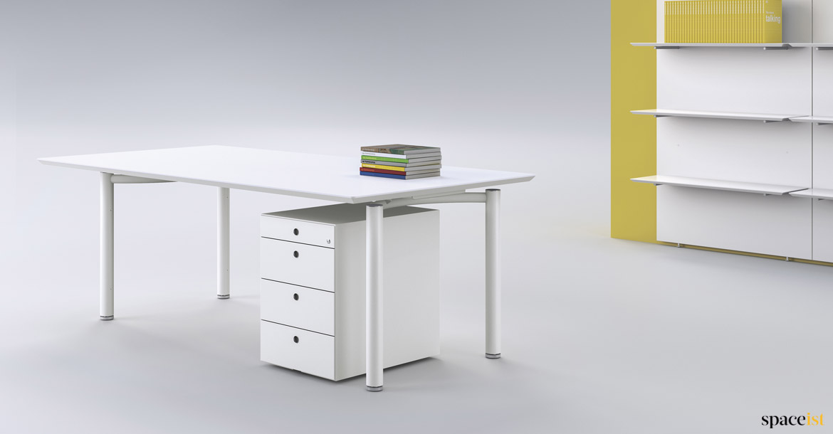 Meta desk in white