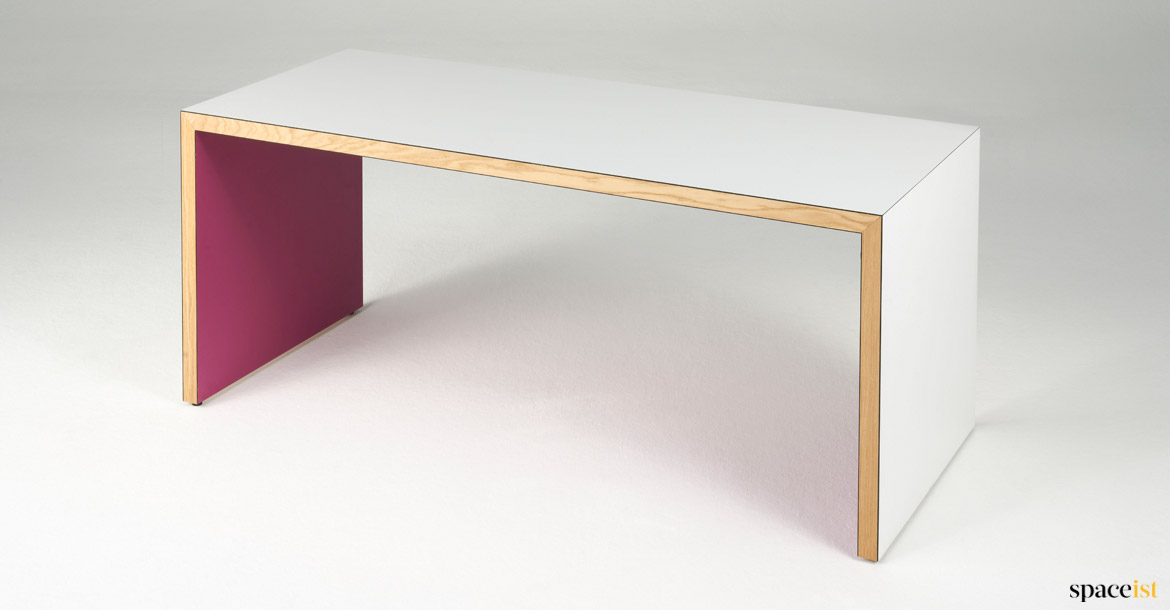 White + pink table