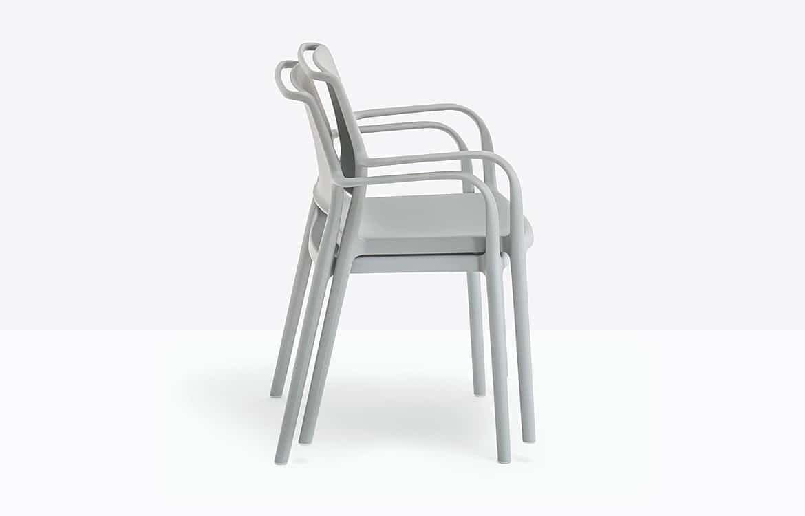 Stacking cafe chair