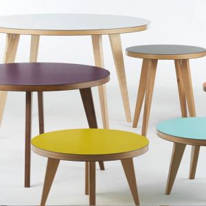What are the best seating arrangements for cafes?