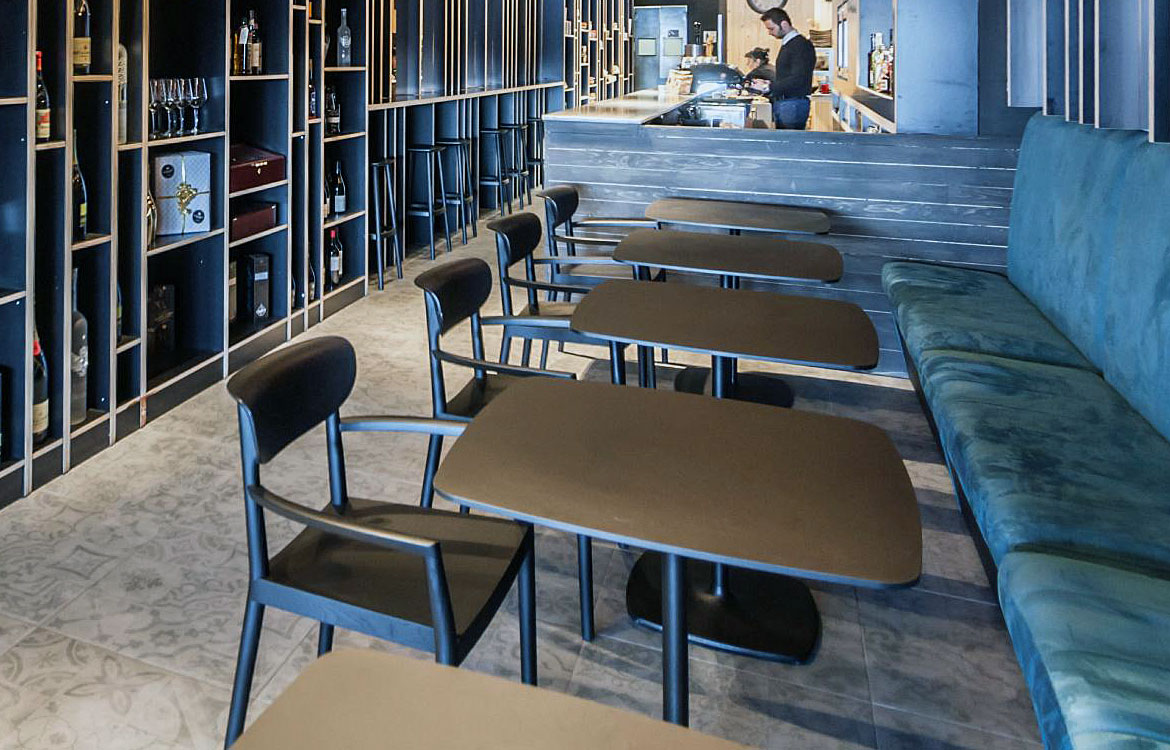 Tivoli wood restaurant chair black frame