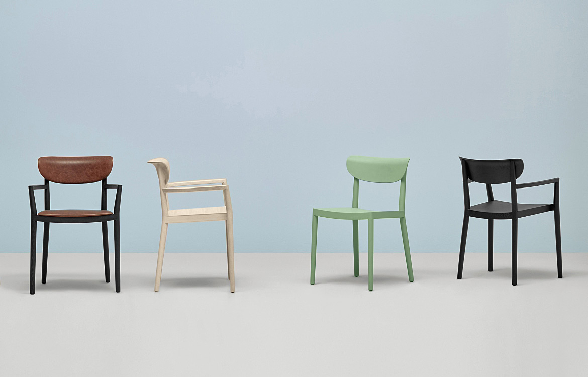 Tivoli wood cafe with range