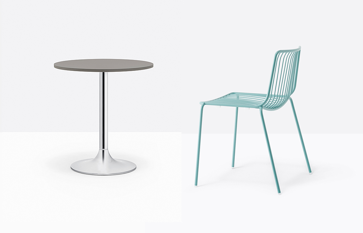 Small Trumpet table with blue chair