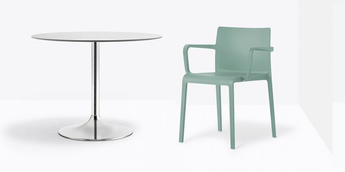 Trumpet style table chrome with green cafe chair