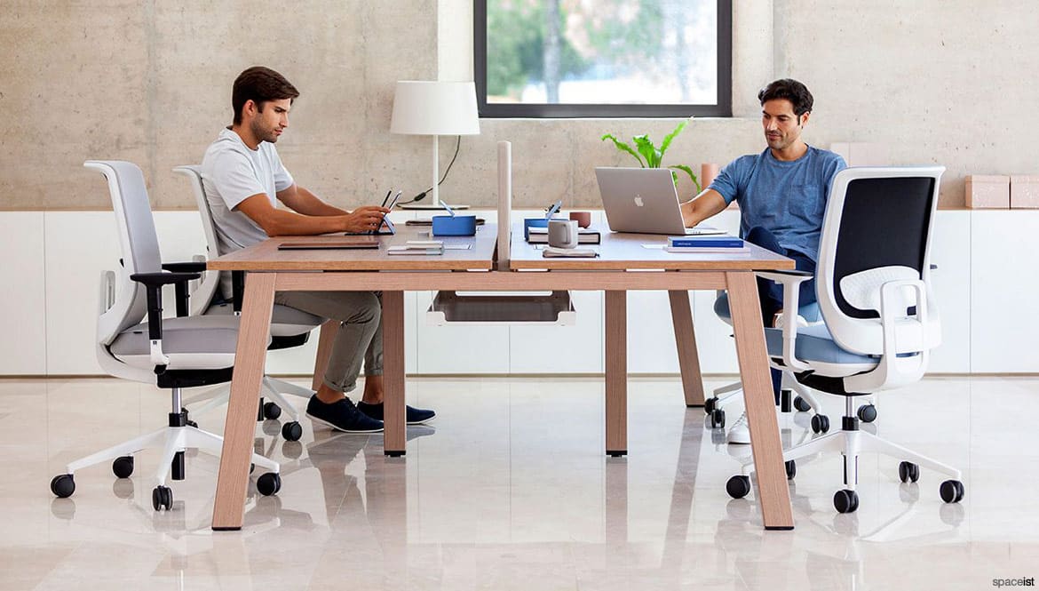Oak Style 4 Person Desk