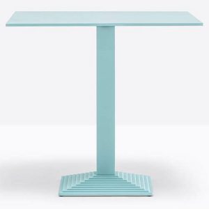 What Are the Benefits of Quality Outdoor Cafe Furniture?