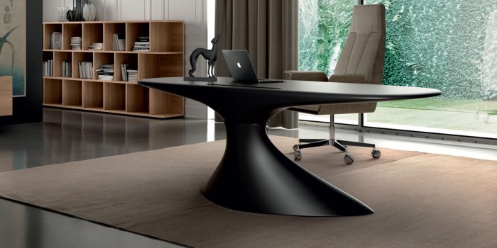 Zero curvy desk black