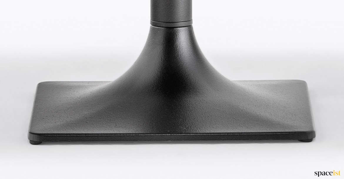 Dream black base closeup