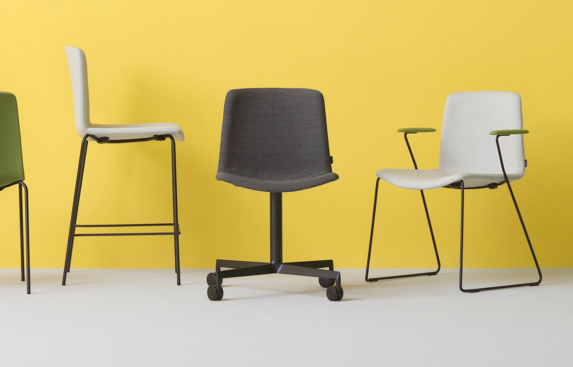 Tweet swivel meeting chair