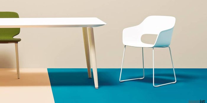 Babila white meeting chair with a sled base
