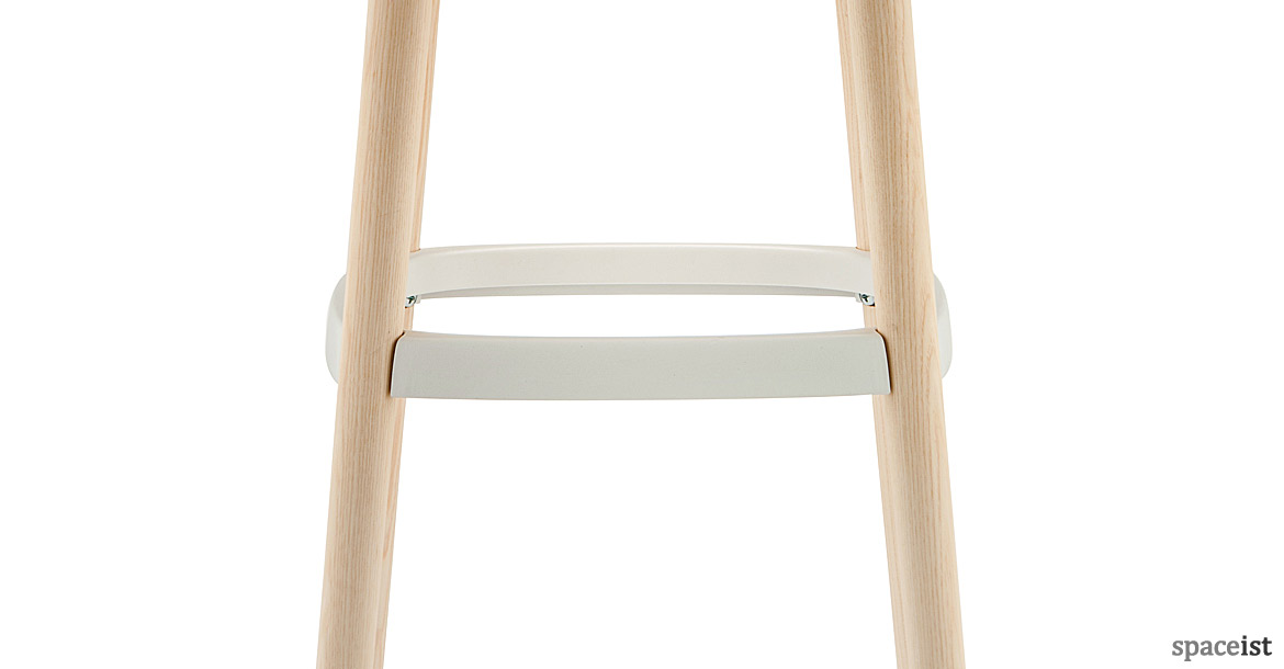 Babila solid wood stool closeup